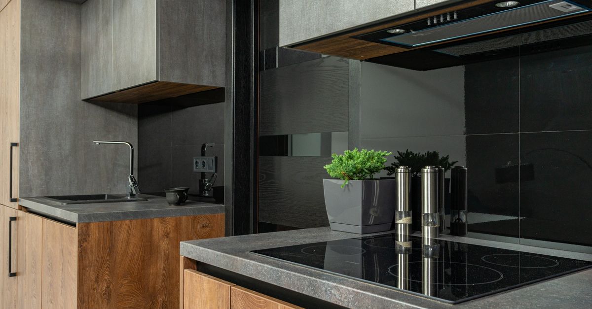 Strategies for Treating Mold Stains on Your Kitchen Benchtops